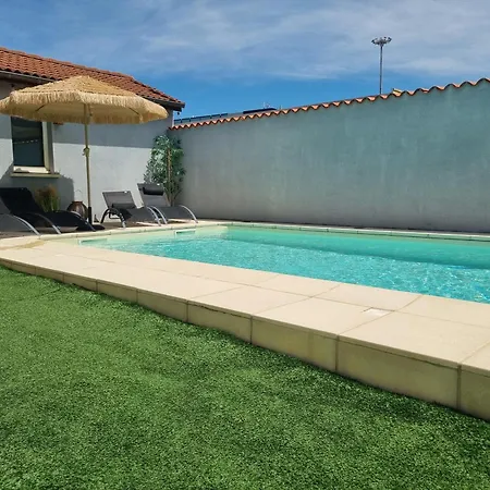 Villa Maison Individuelle Avec Sa Piscine Privée *