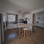Villa Maison Individuelle Avec Sa Piscine Et Son Jacuzzi Prives *